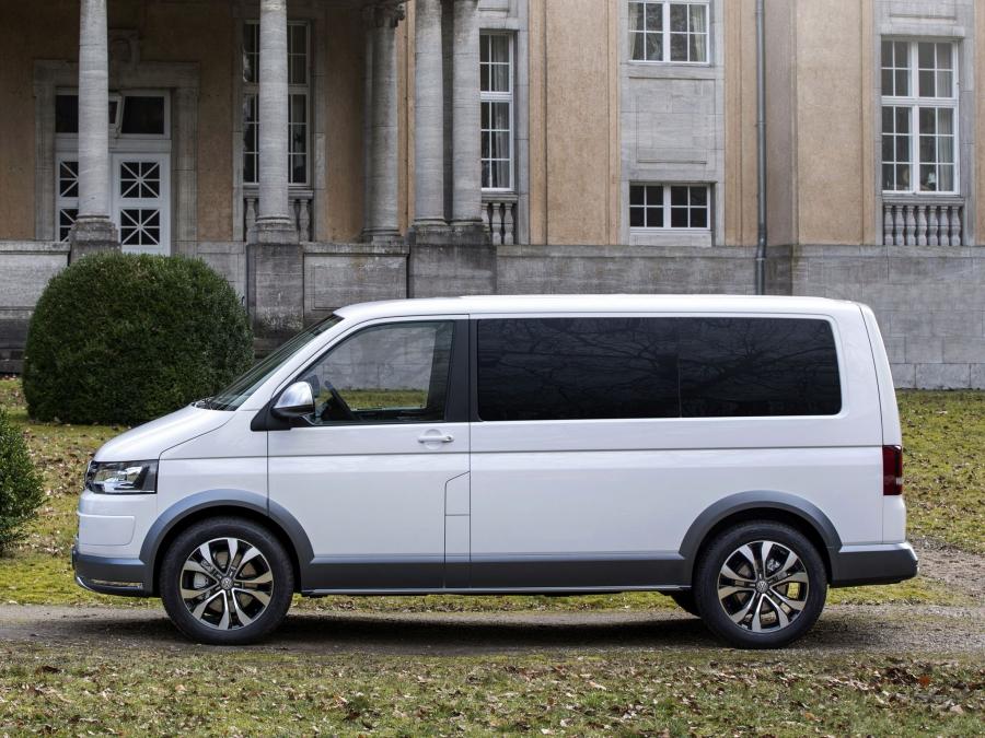  Volkswagen Multivan Alltrack Concept 2014 года  (фото 13 из 18)